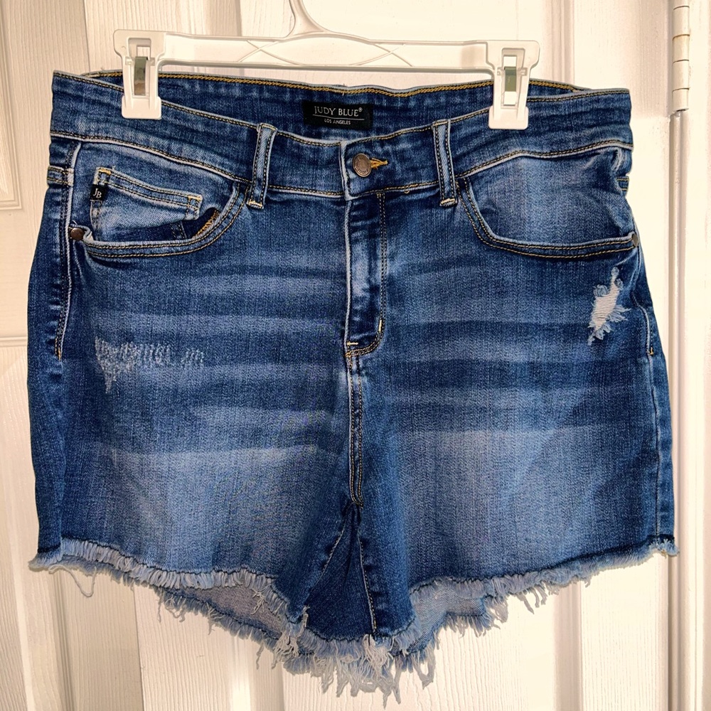 Judy Blue denim frayed shorts
